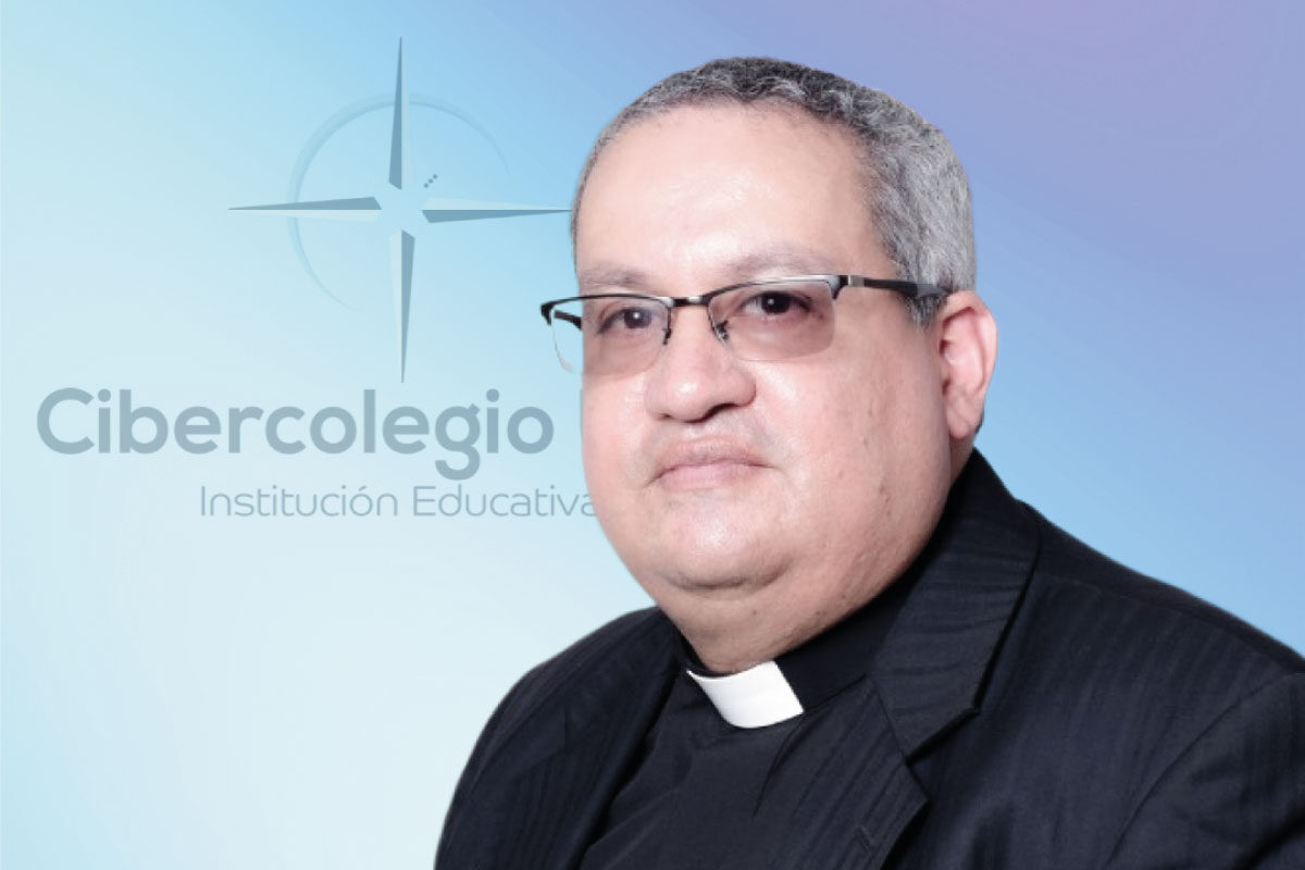 Pbro. Germán Esteban Lopera Peña rector del Cibercolegio UCN