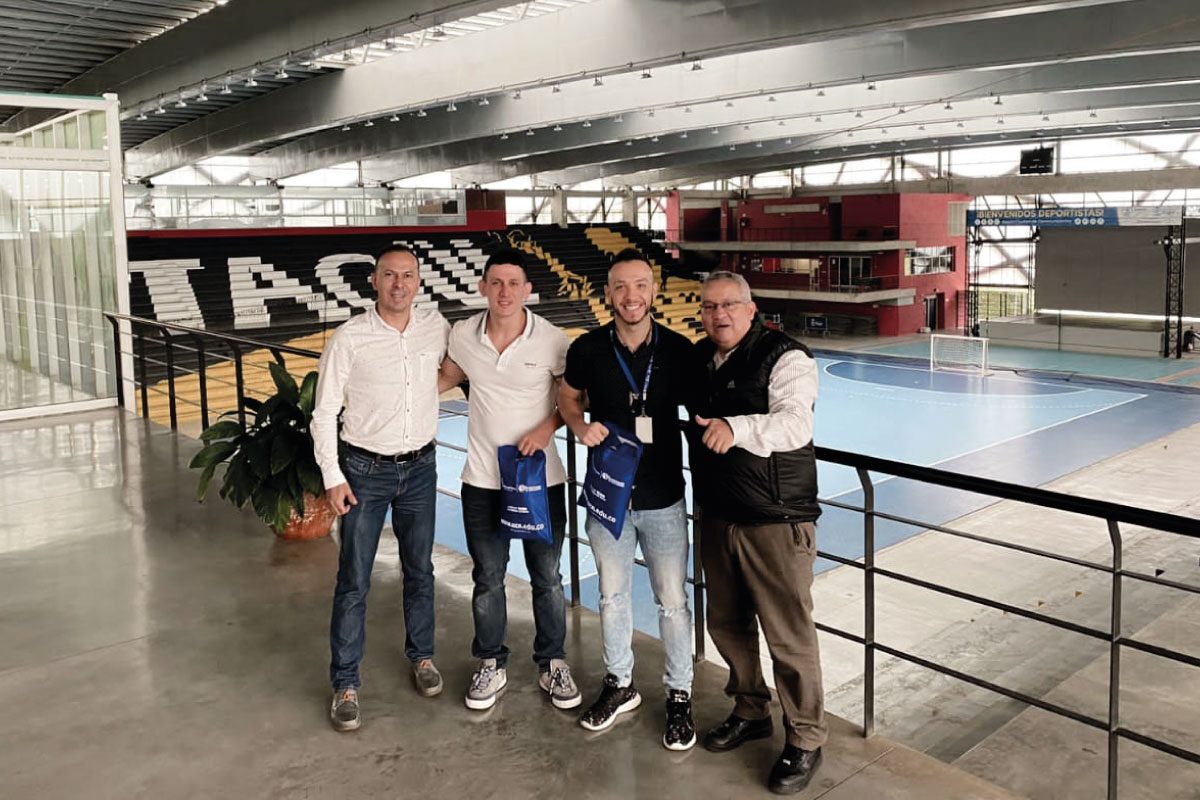 Instituto de deporte y cultura de Itagüí: El rector, Pbro. Germán Lopera, y el coordinador de calidad del Cibercolegio